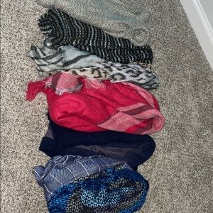 Scarf Bundle with Scarf Hanger